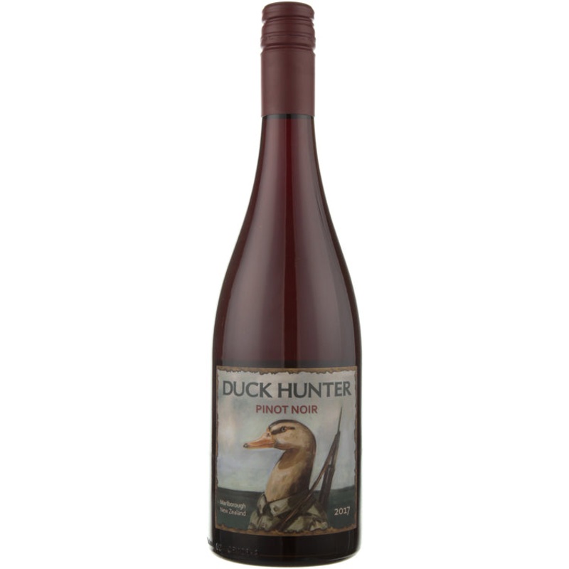 DUCK HUNTER PINOT NOIR(SC)18